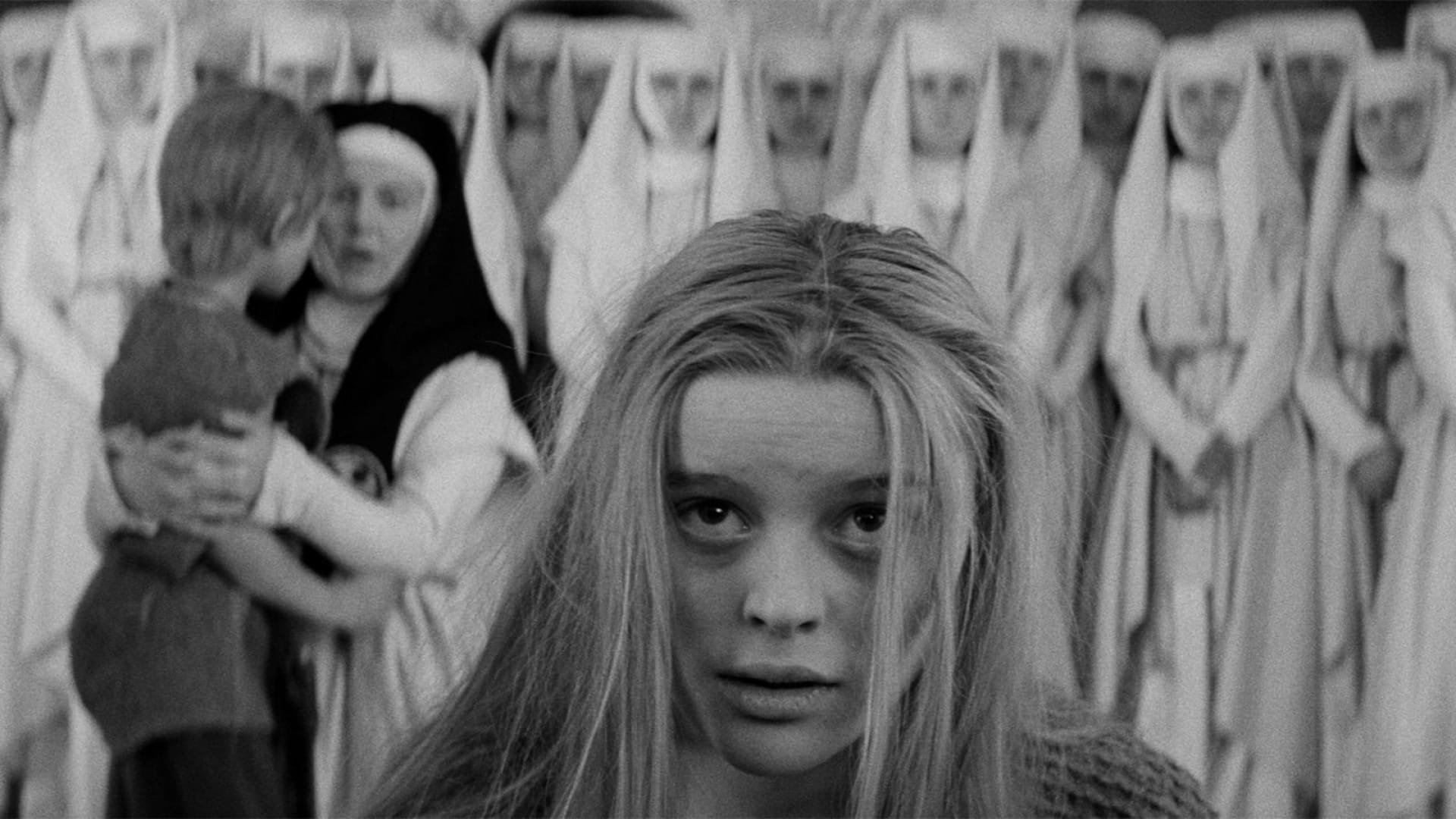 پس زمینه Marketa Lazarová