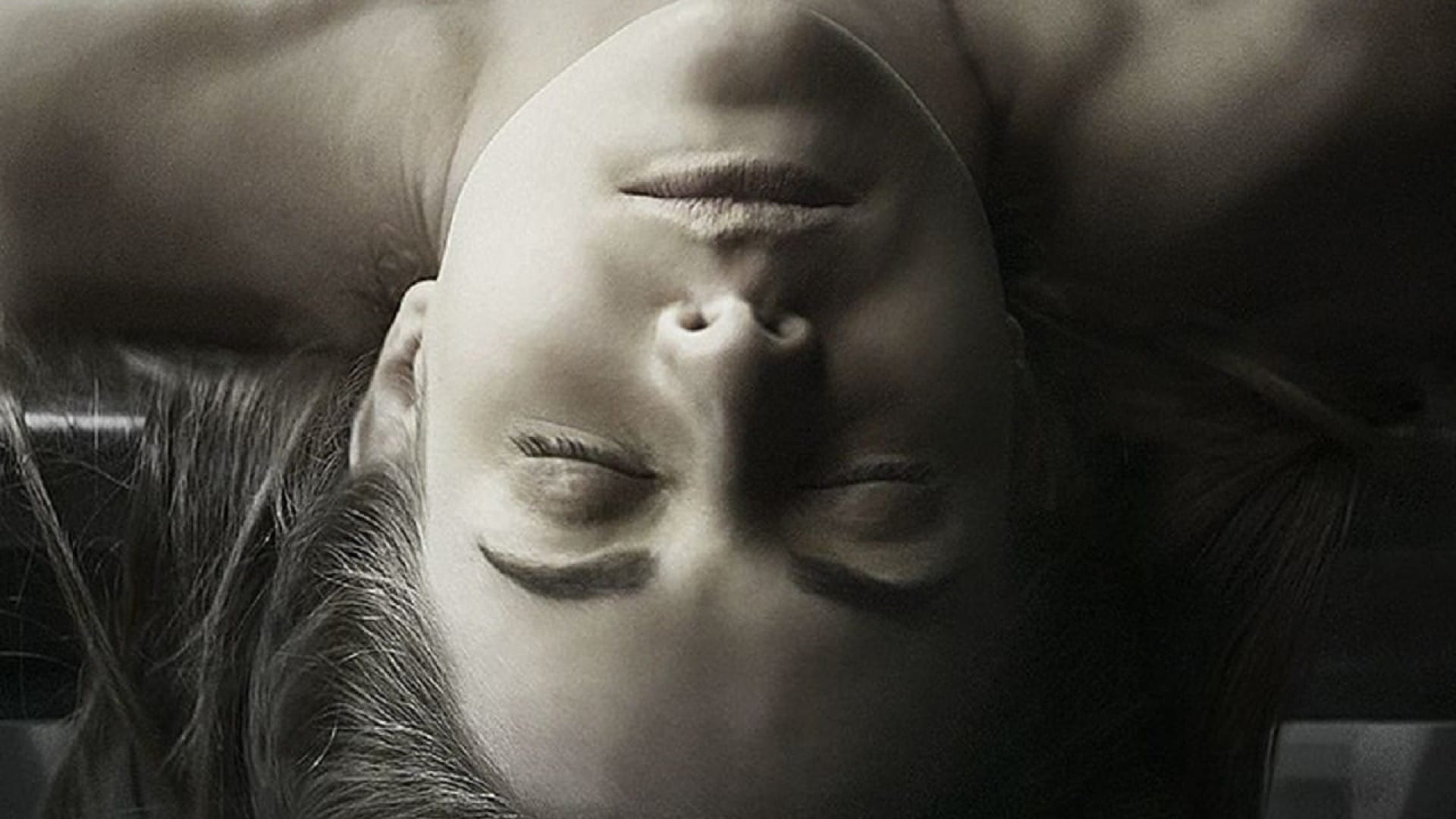 پس زمینه The Corpse of Anna Fritz