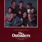 پس زمینه The Outsiders