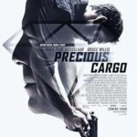 پس زمینه Precious Cargo